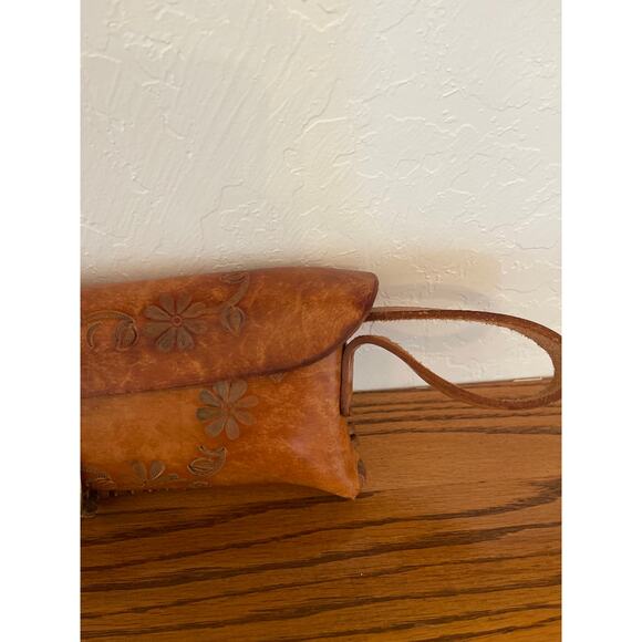 Murillo Tooled Leather handmade clutch - Picture 3 of 7